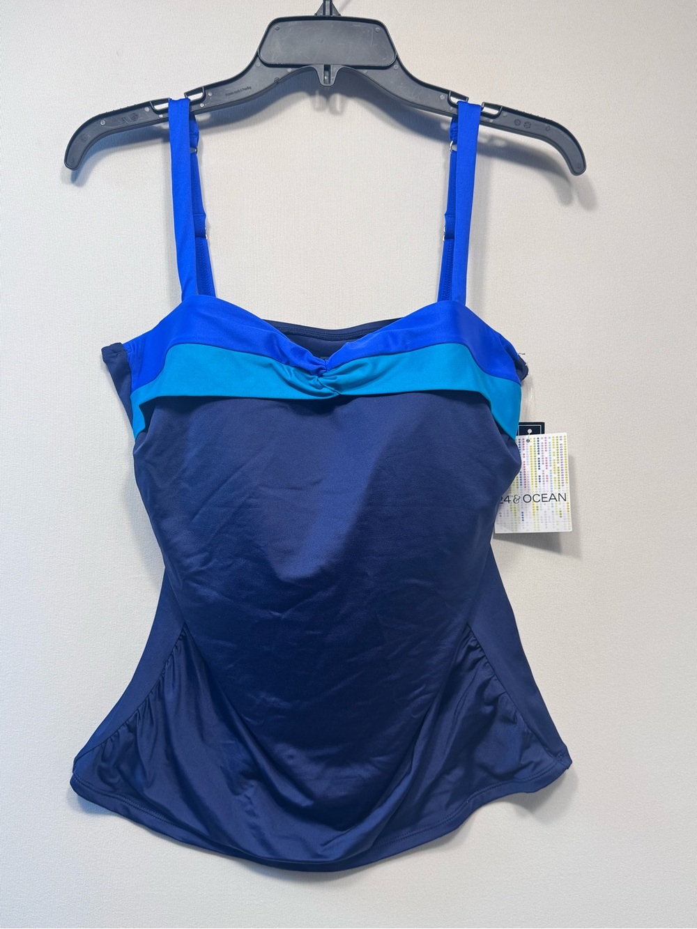 24th & Ocean Color Block D-Cup Underwire Shirred Bandeaukini Top size 38D